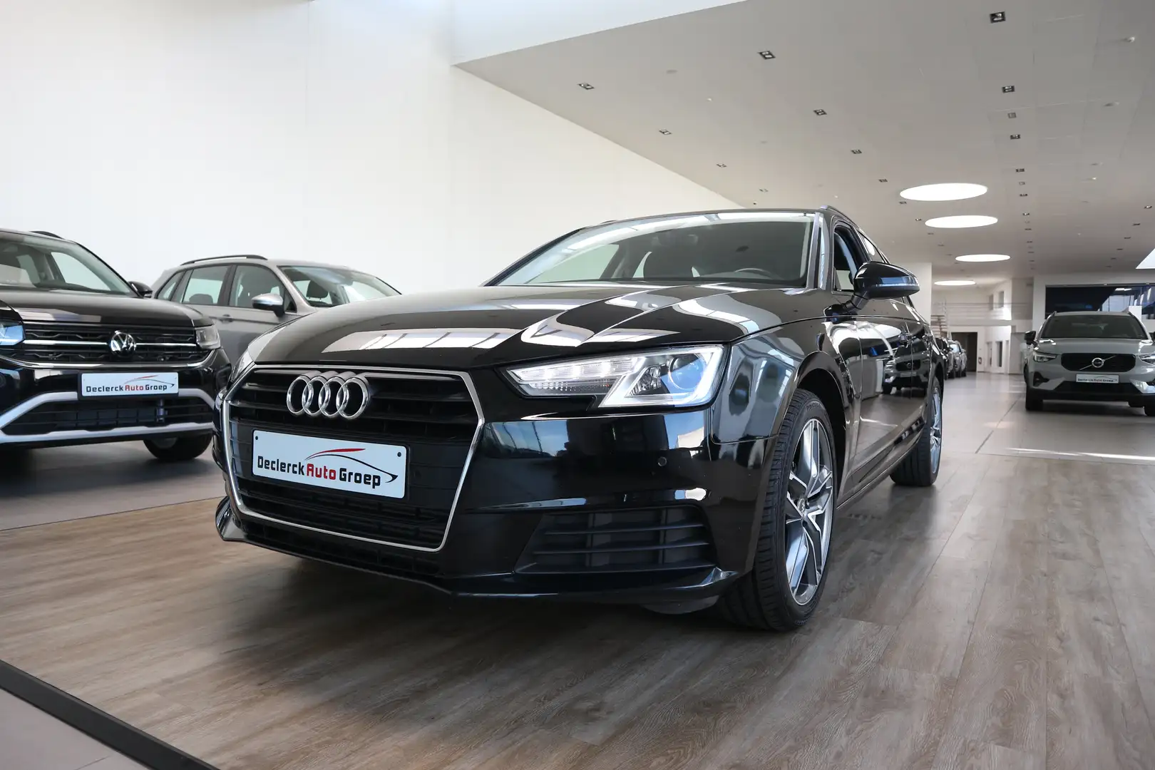 Audi A4 AVANT 2.0TFSI 190PK*STRONIC*ONGEVALVRIJ*TOPWAGEN ! Zwart - 1