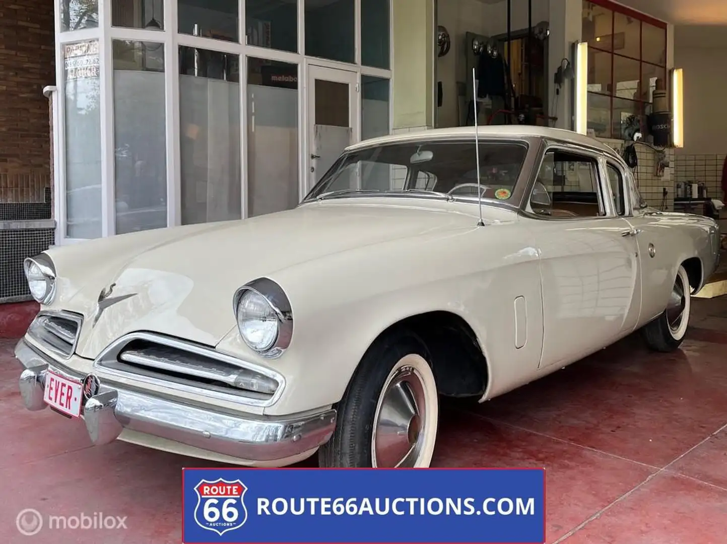 Studebaker Champion Regal Starlight Coupe | 1953 | Route 66 Auctions Schwarz - 1