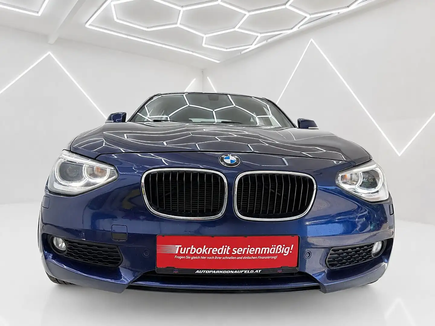 BMW 114 i Österreich-Paket-GEPFLEGT- Blau - 2