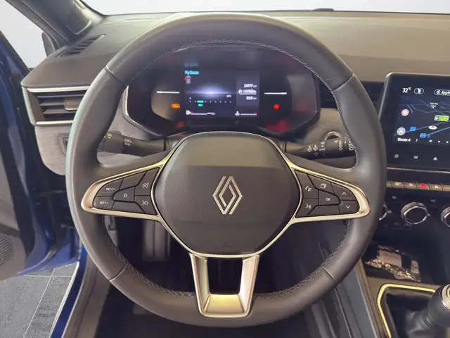 Renault Clio view 8