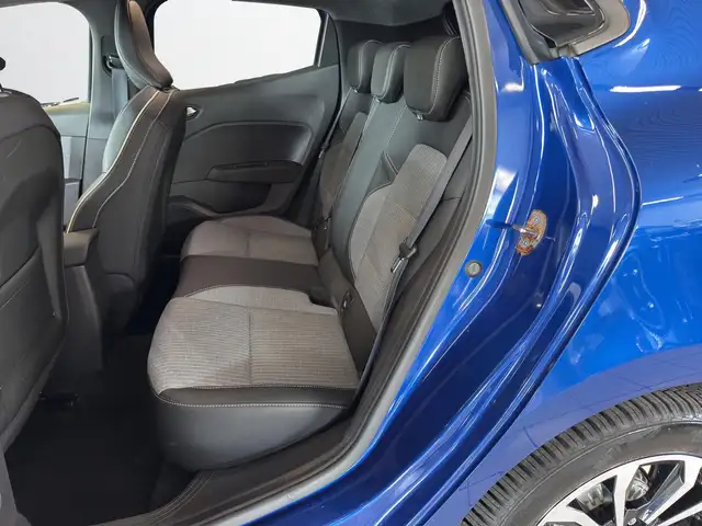 Renault Clio view 9