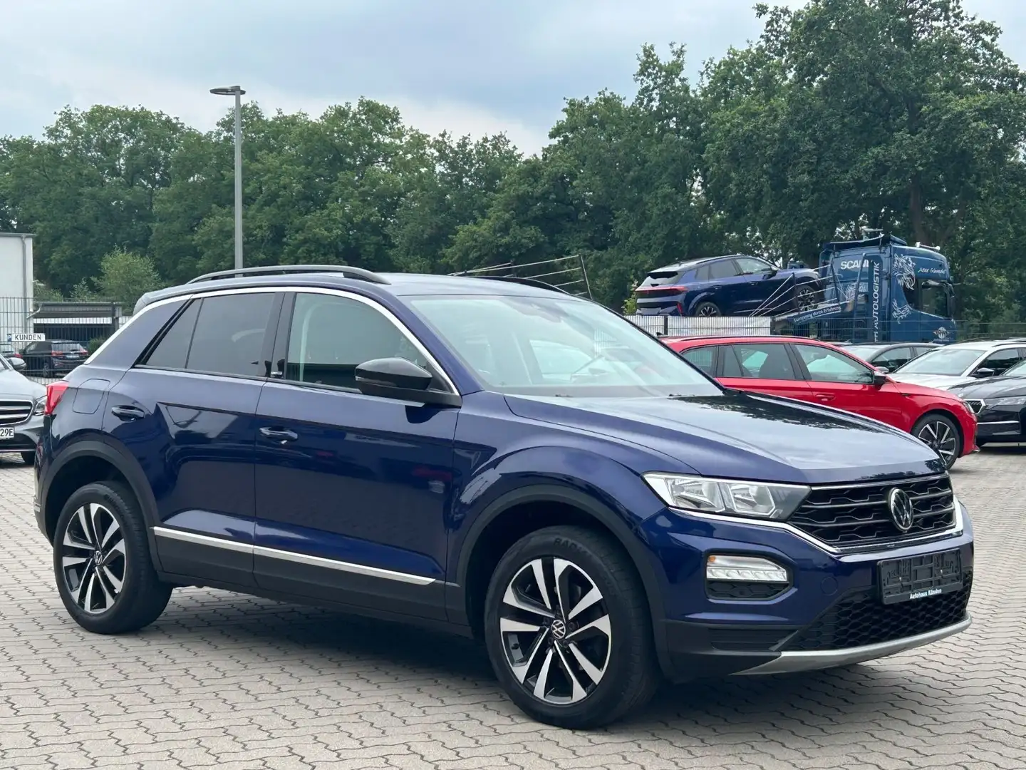 Volkswagen T-Roc 1.6 TDI United °Navi°AHK°ACC° Blau - 2