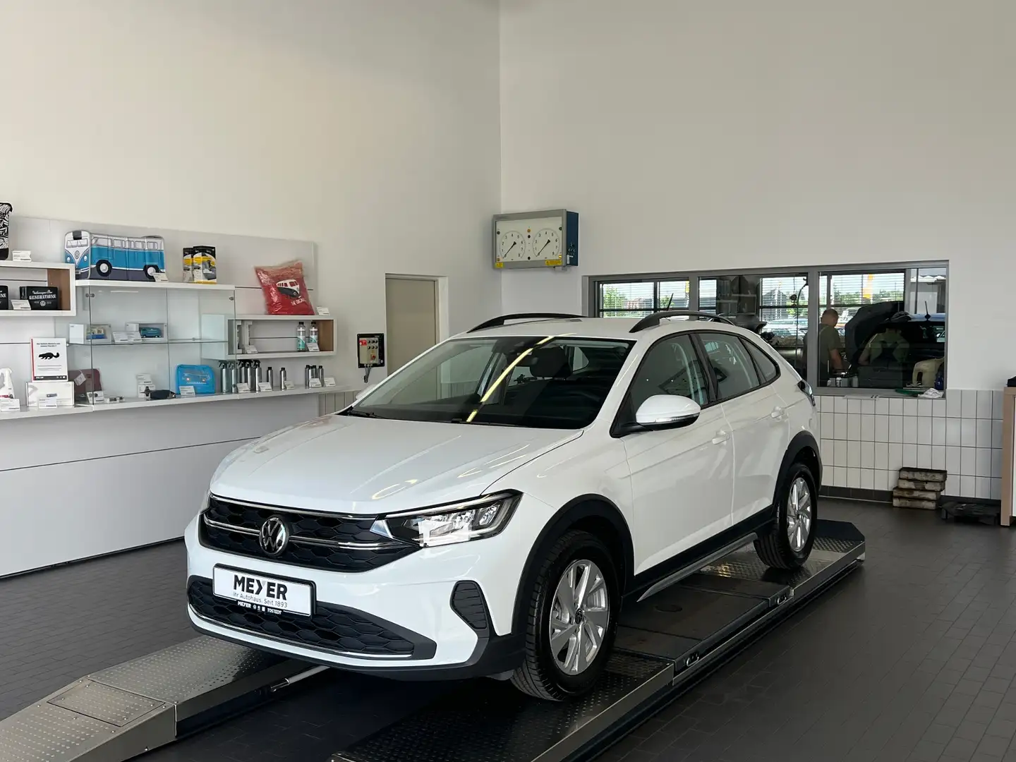 Volkswagen Taigo Life 1.0 TSI *LED, Digital Cockpit, PDC, 16"-LM* Weiß - 2