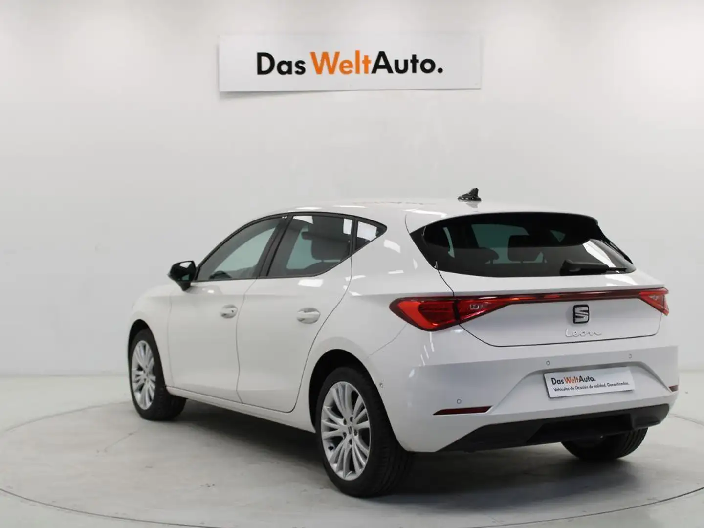 SEAT Leon 1.5 eTSI DSG-7 S&S Style Special Edition 150 Blanc - 2