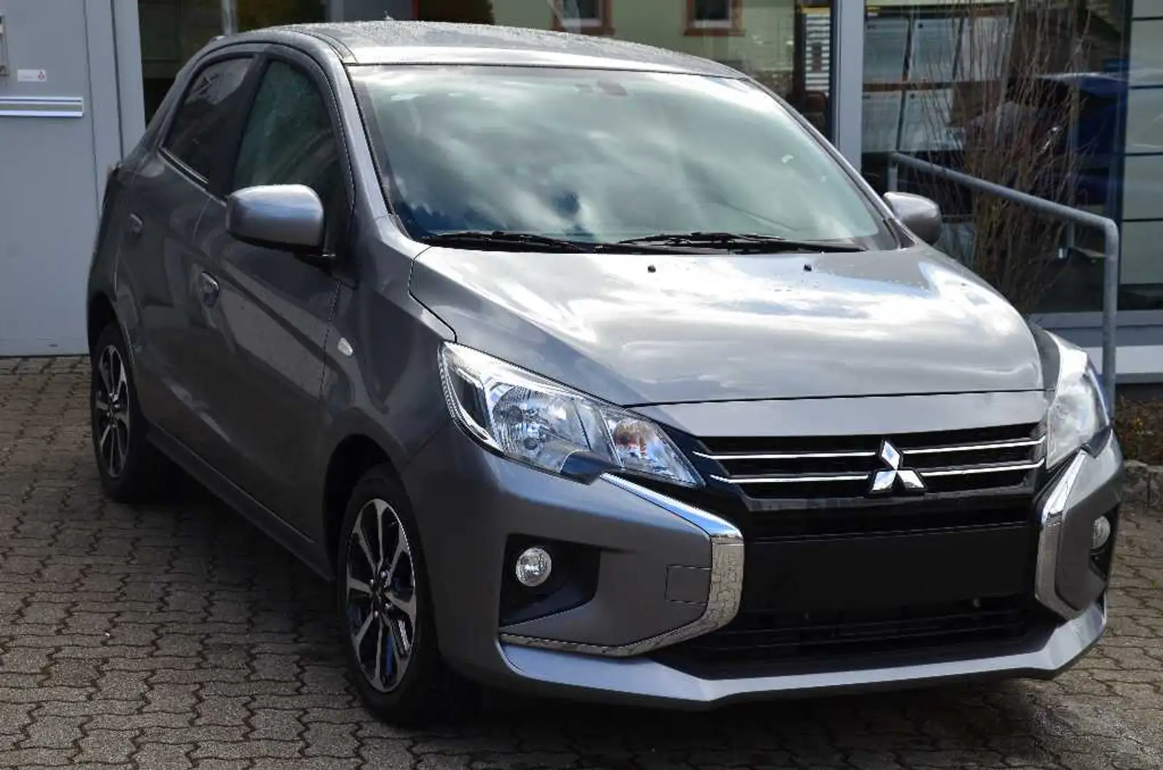 Mitsubishi Space Star Select+ 1.2 MIVEC ClearTec CVT Grau - 1