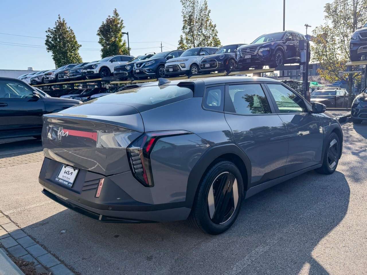 2026 Kia EV4 Wind — снимка 1