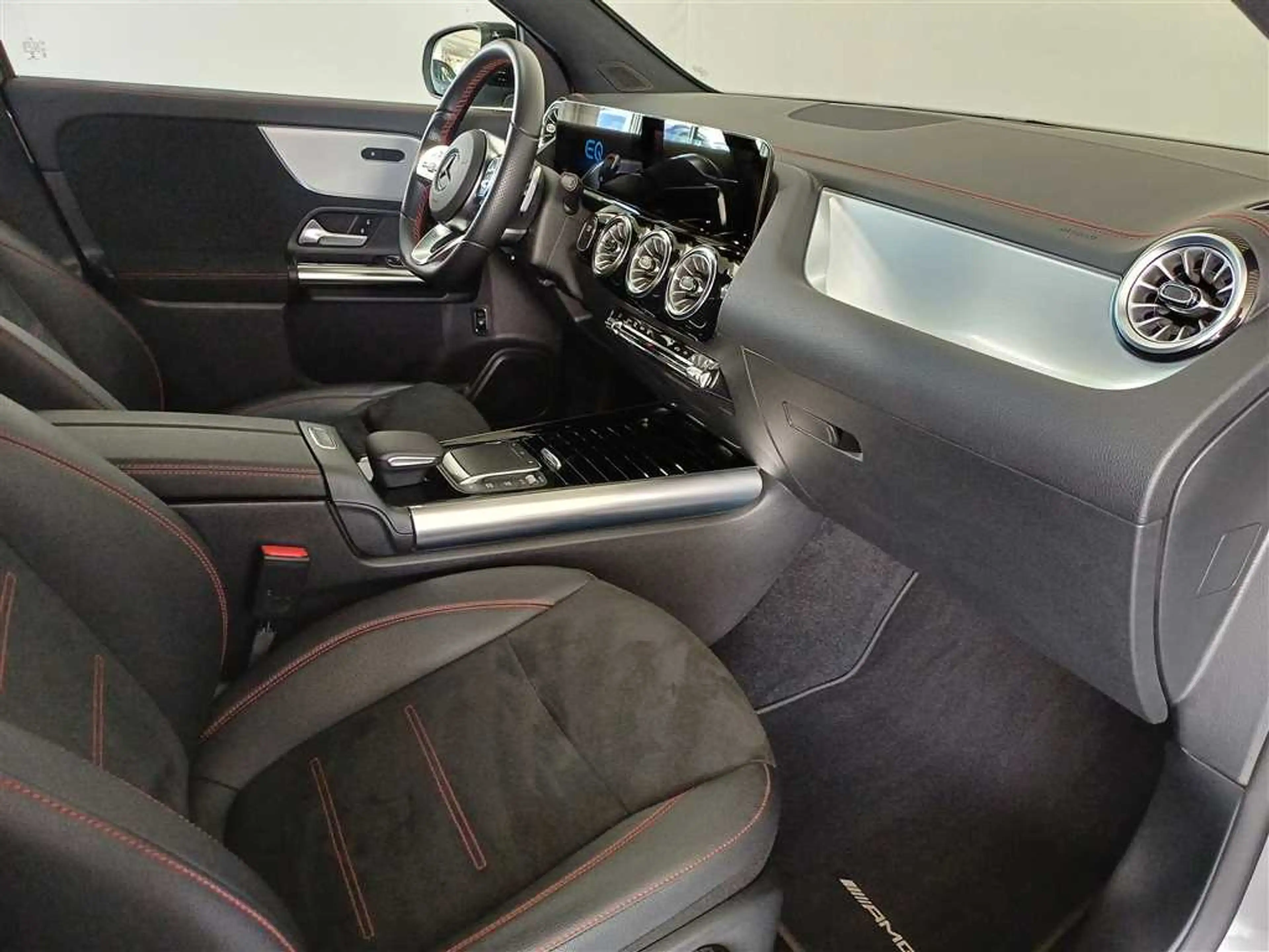 Mercedes-Benz EQA 250 AMG Line LED+NAVI+PDC — photo 2