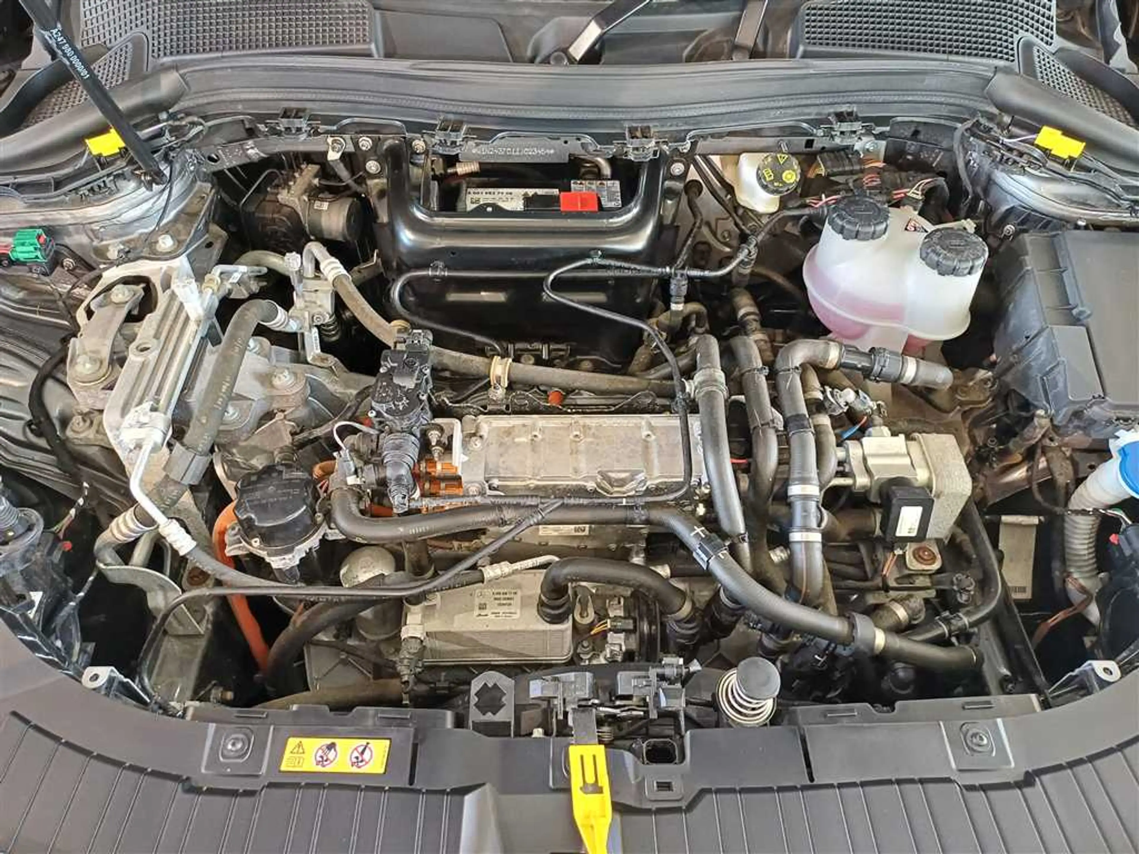 Mercedes-Benz EQA 250 AMG Line LED+NAVI+PDC — photo 14