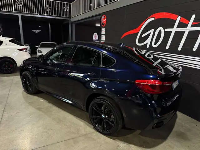BMW X6 view 4