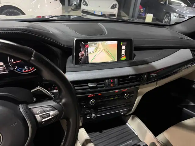 BMW X6 view 15