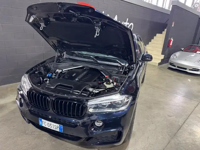 BMW X6 view 14