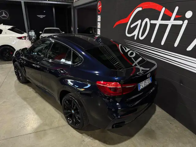 BMW X6 view 5
