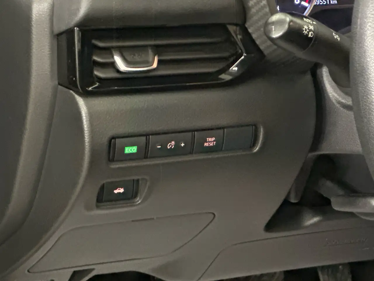 Nissan Sentra снимка Nissan Sentra