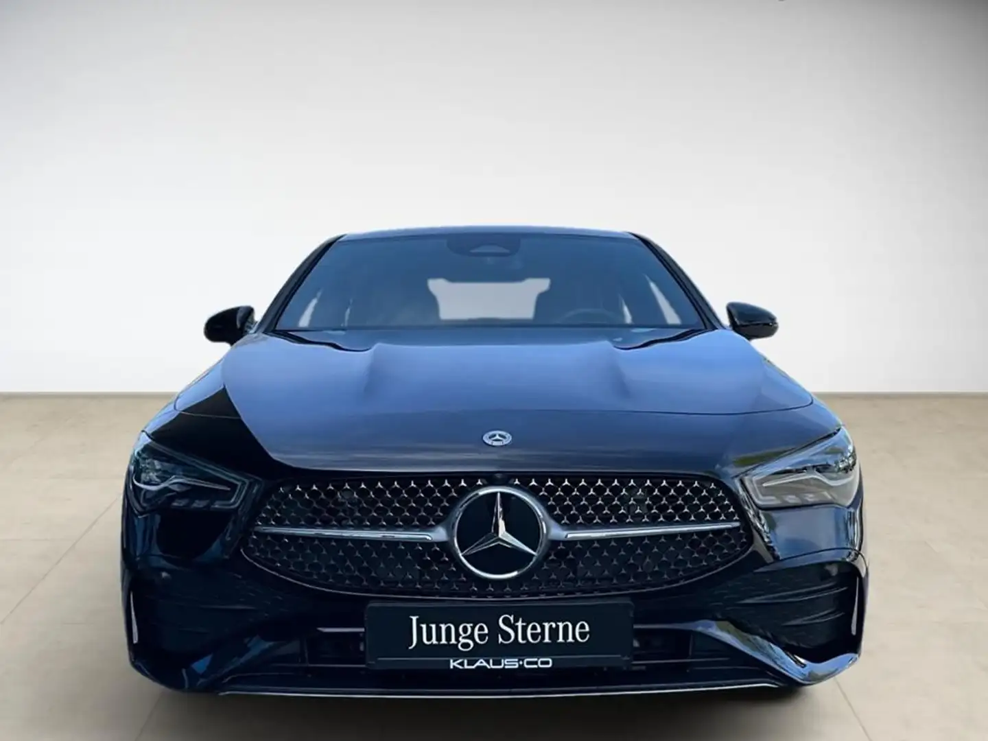 Mercedes-Benz CLA 200 AMG Style Coupé Schwarz - 2