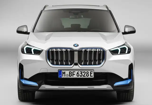 BMW iX1 xDrive30A