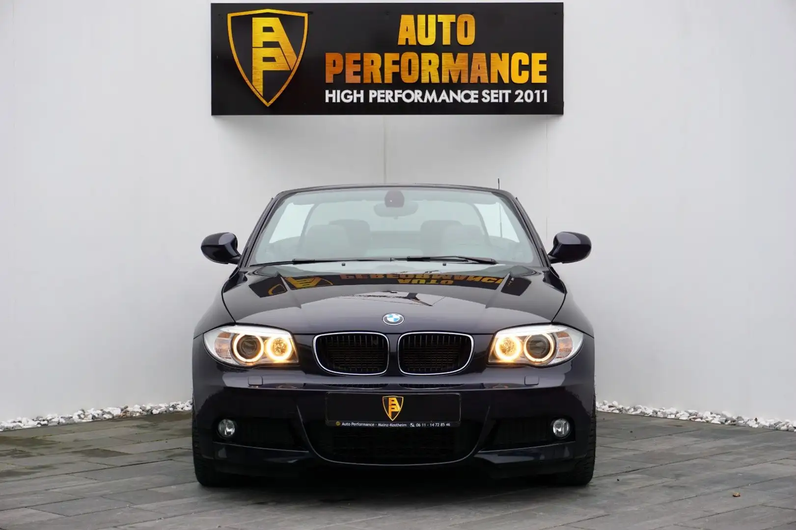 BMW 118 i Cabrio LCI*1.Hd~M-Paket~Navi~Xenon~LED Schwarz - 2
