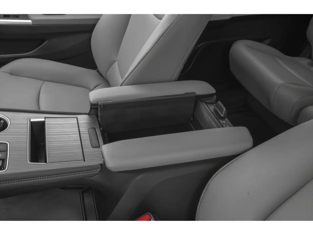 Toyota Sienna снимка Toyota Sienna