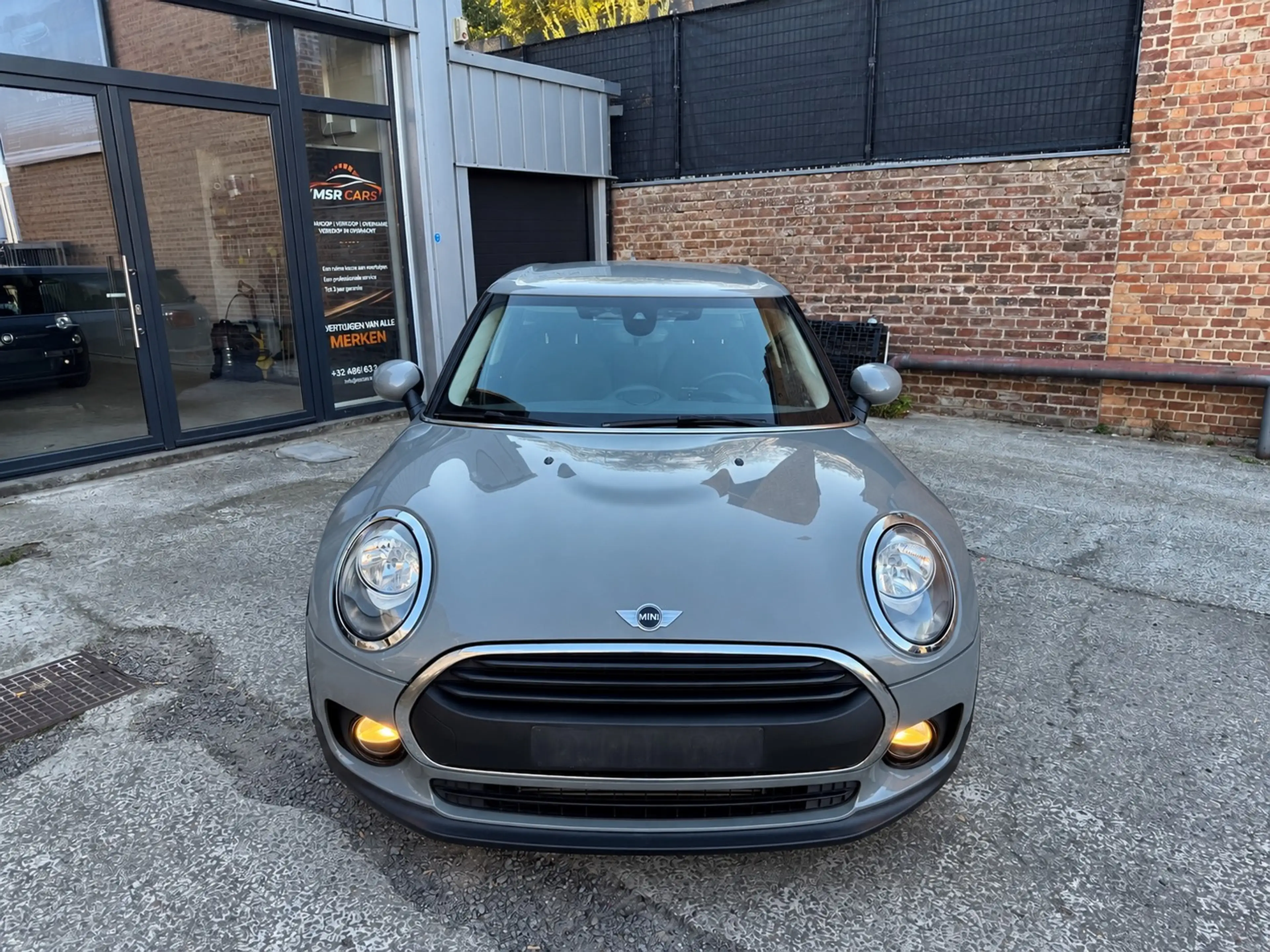 MINI Cooper Clubman 1.5 BOITE AUTO-AIRCO-JANTES-SIEGES CHAUFF — photo 2
