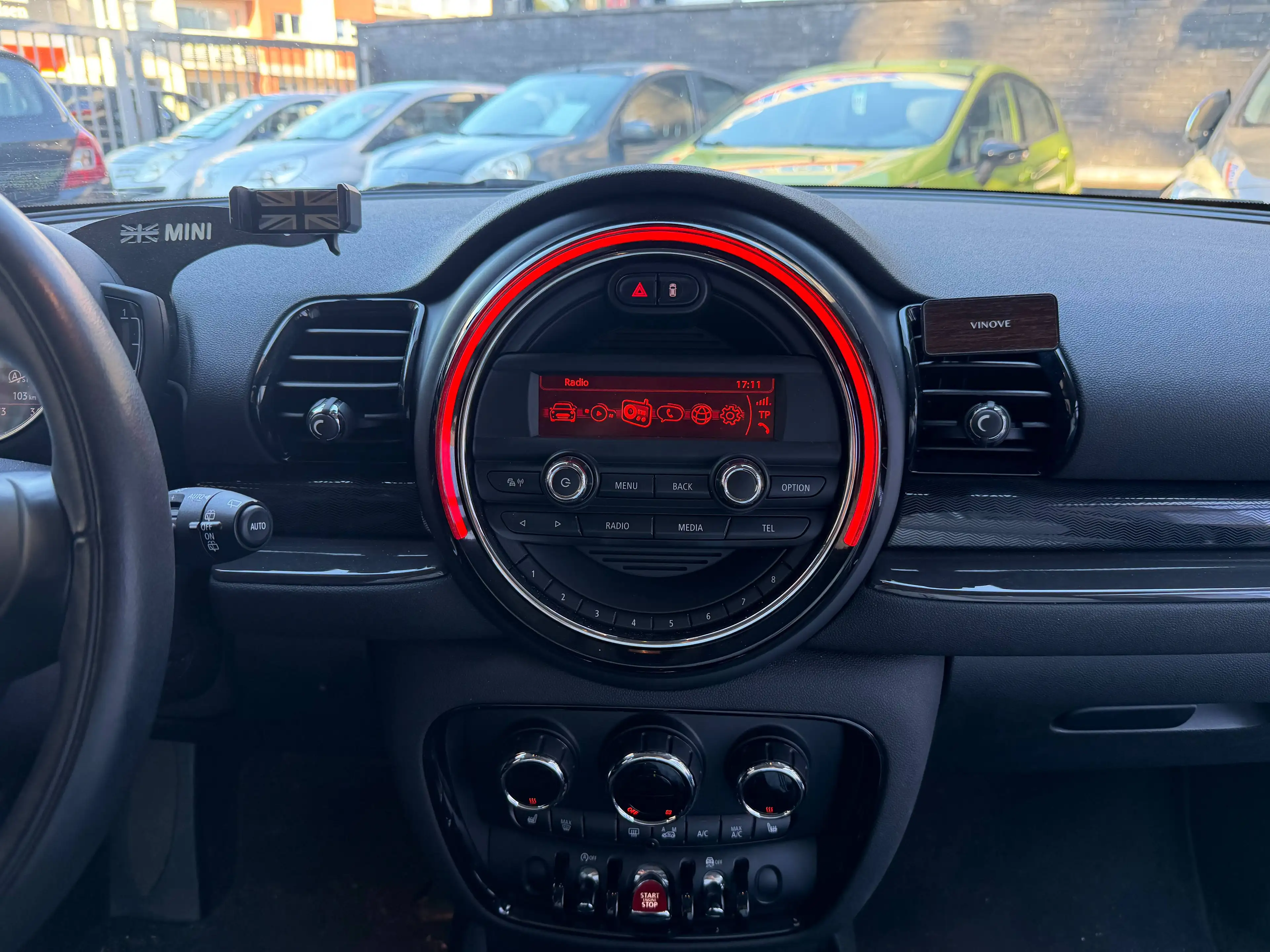 MINI Cooper Clubman 1.5 BOITE AUTO-AIRCO-JANTES-SIEGES CHAUFF — photo 9