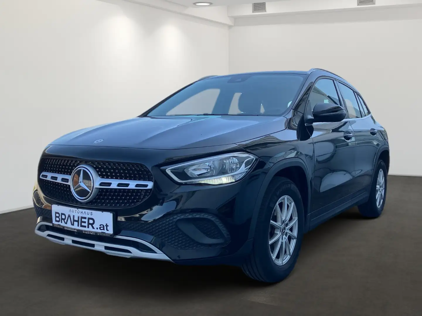 Mercedes-Benz GLA 180 d Aut. MBUX RKam Shz CarPlay Klima Schwarz - 2