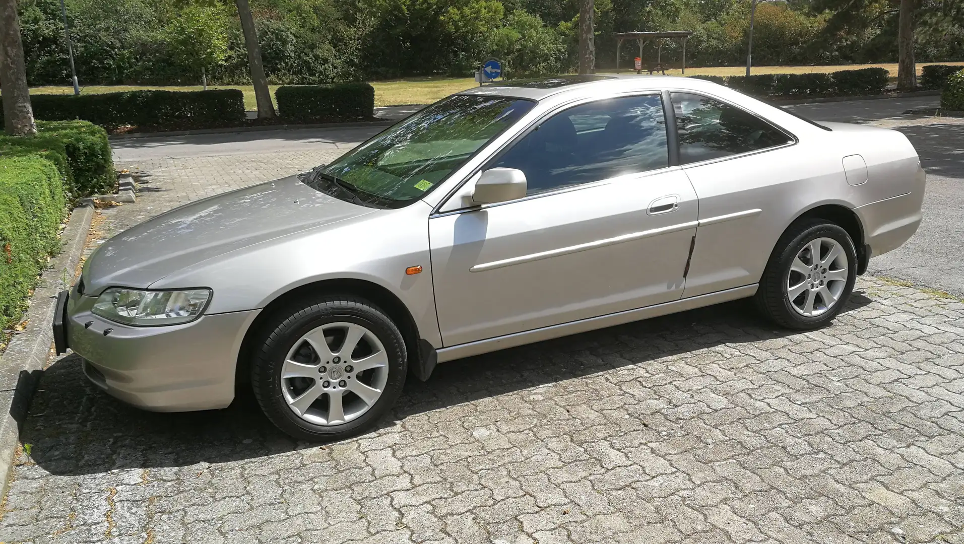 Honda Accord Accord 3,0i AT Silber - 1