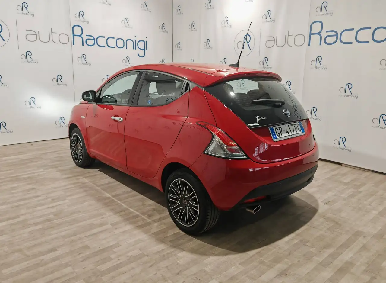 Lancia Ypsilon 2023 — фото 6