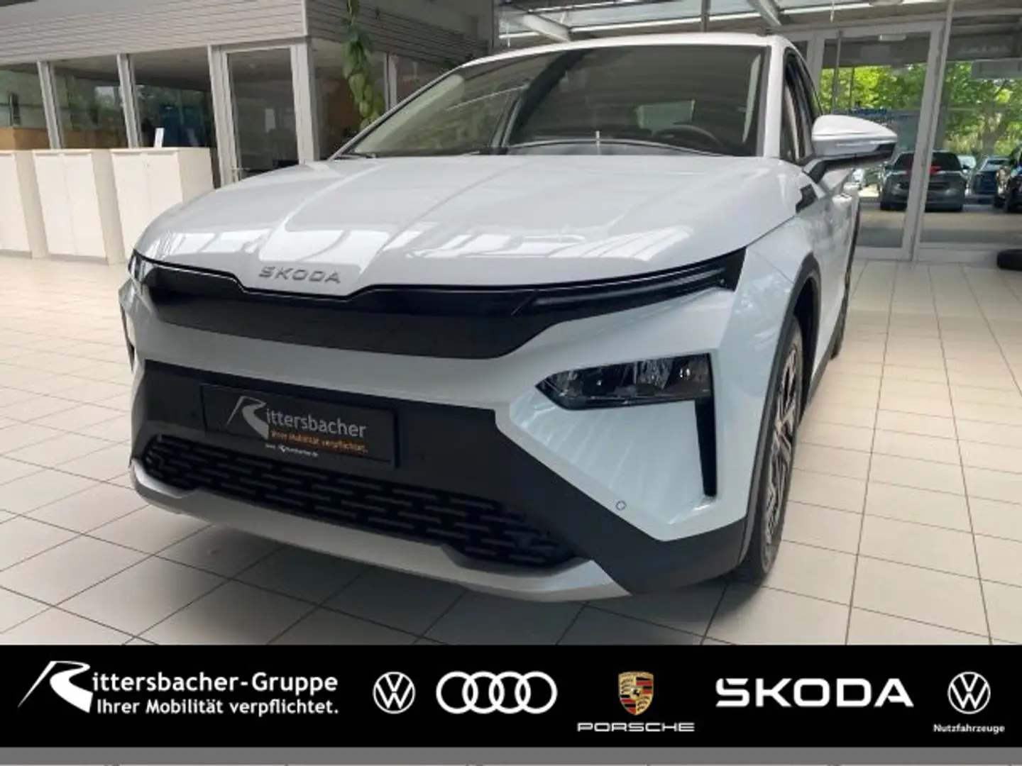 Skoda 50 Tour  125 kW 1-Gang-Automatik Sofort ve Biały - 1