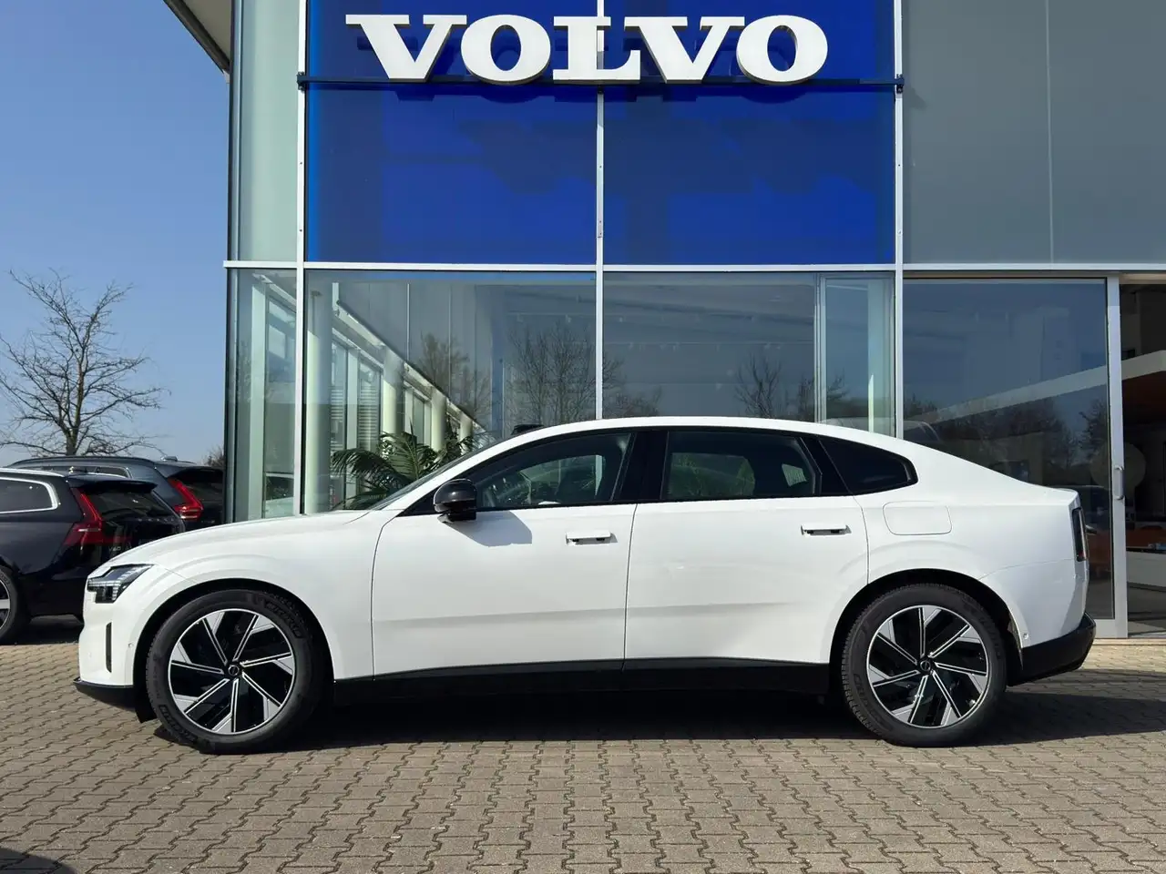 Volvo ES90 2026