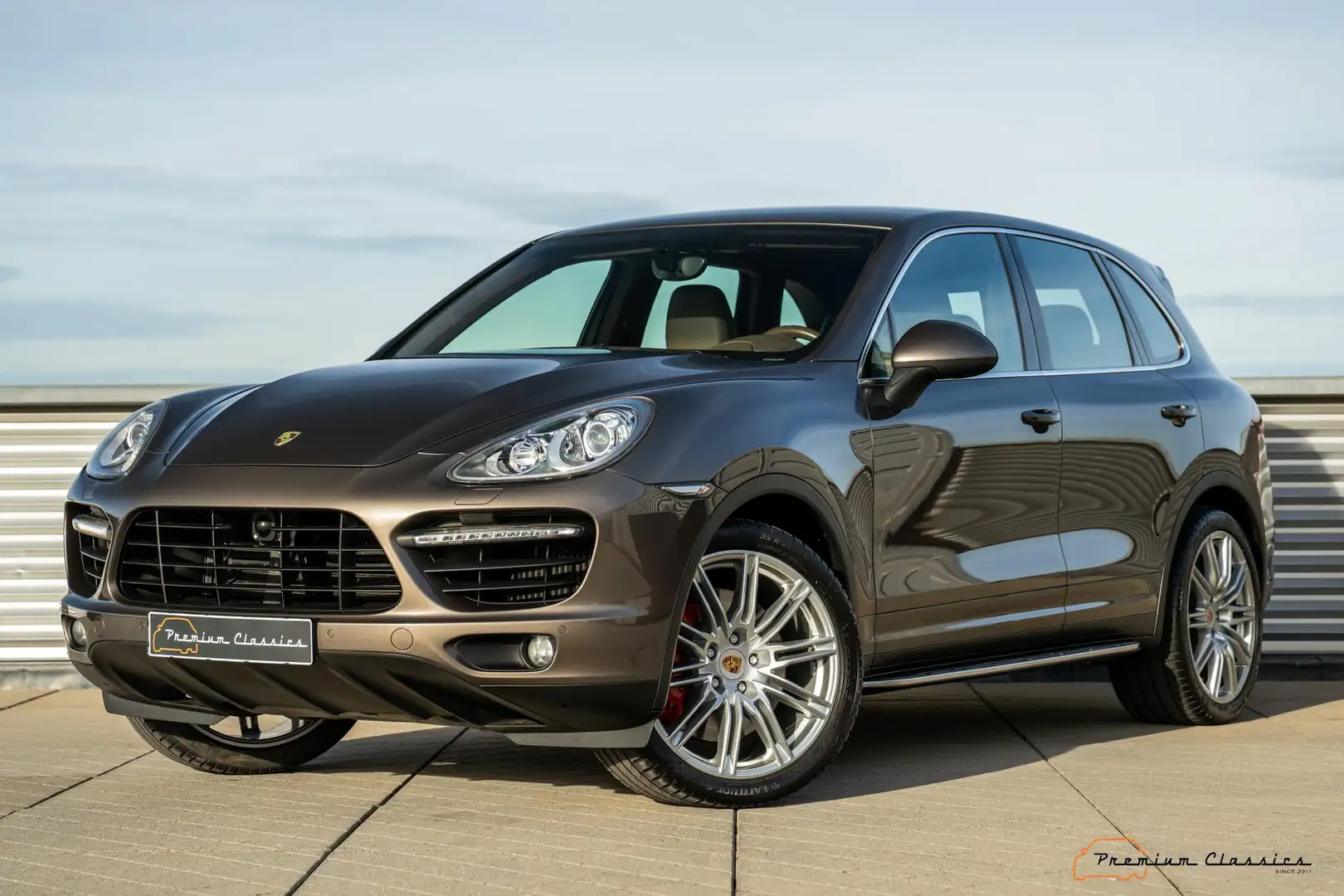 Porsche Cayenne 4.8 Turbo | 112.000KM | Porsche Dealer Maintained Braun - 1