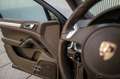 Porsche Cayenne 4.8 Turbo | 112.000KM | Porsche Dealer Maintained Bruin - thumbnail 22