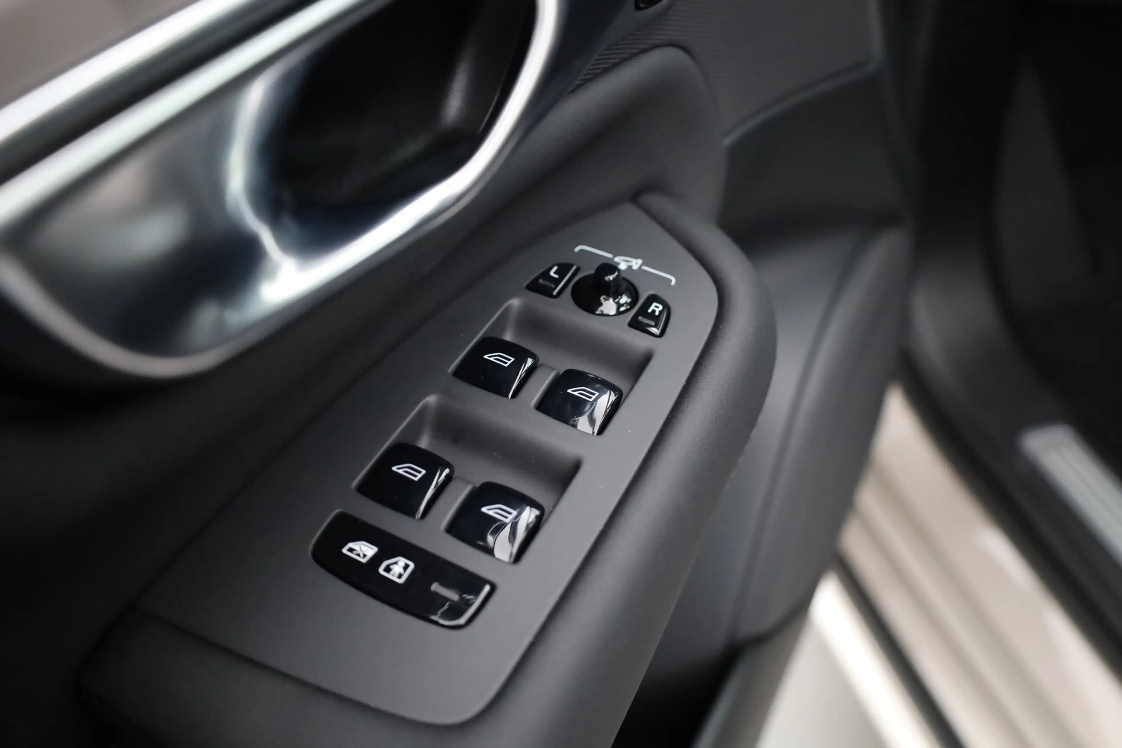 Volvo XC90 2.0 T8 Plug-in hybrid AWD Ultra Bright | Pano | MY — photo 10