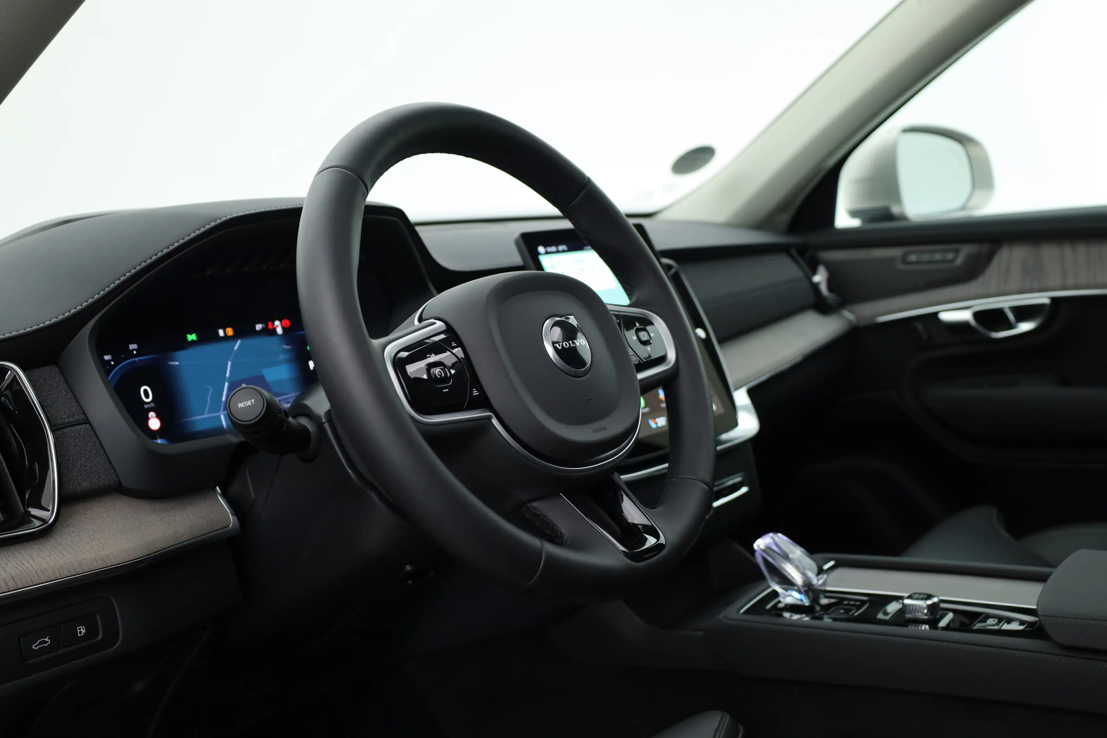 Volvo XC90 2.0 T8 Plug-in hybrid AWD Ultra Bright | Pano | MY — photo 5