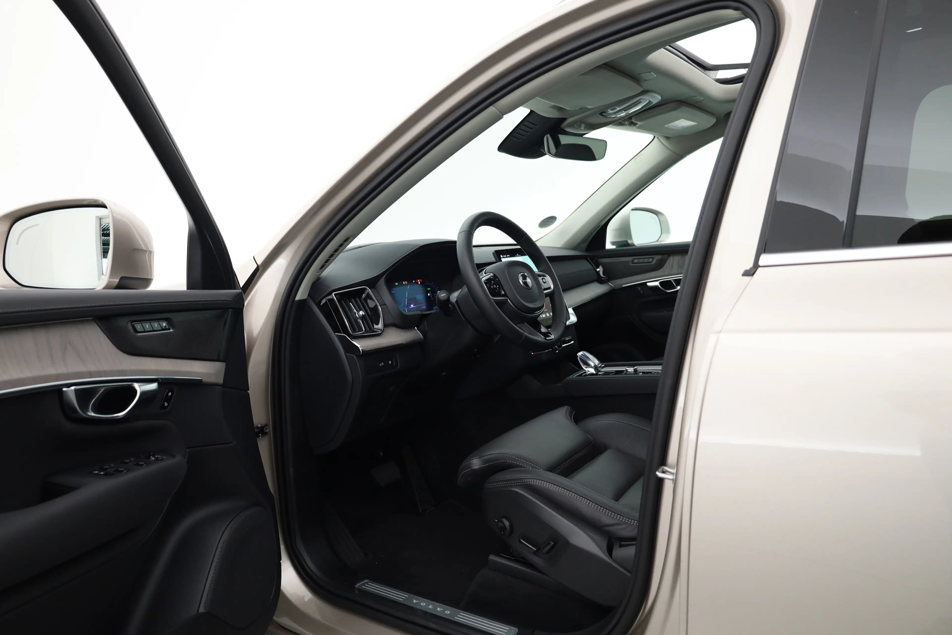 Volvo XC90 2.0 T8 Plug-in hybrid AWD Ultra Bright | Pano | MY — photo 4