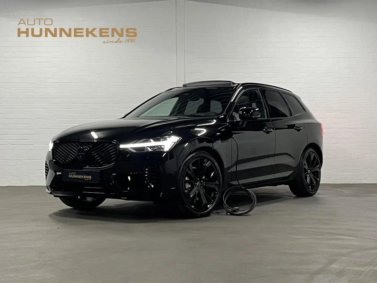 Volvo XC60 2.0 T8 Plug-in hybrid Ultra Black Edition *455Pk* Noir - 1