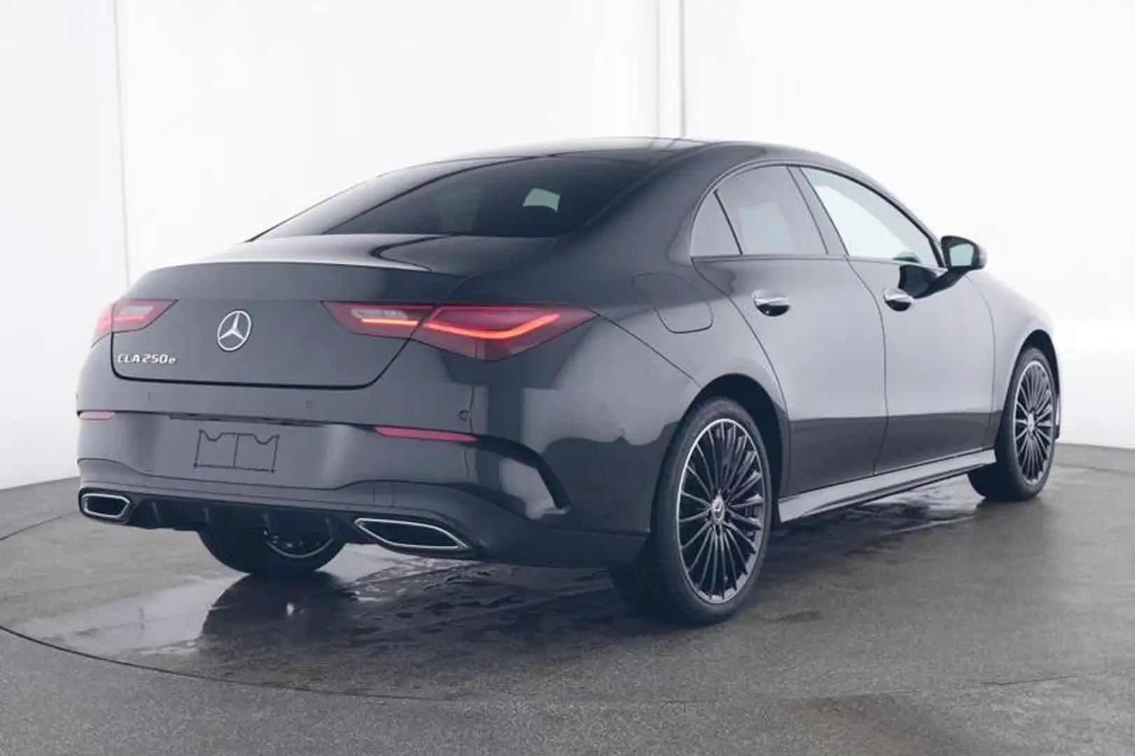 Mercedes-Benz CLA 250 CLA 250e Coupé AMG Line | Premium Pakket | Nightpa Zwart - 2