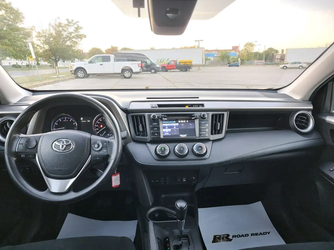 Toyota RAV 4 снимка Toyota RAV 4