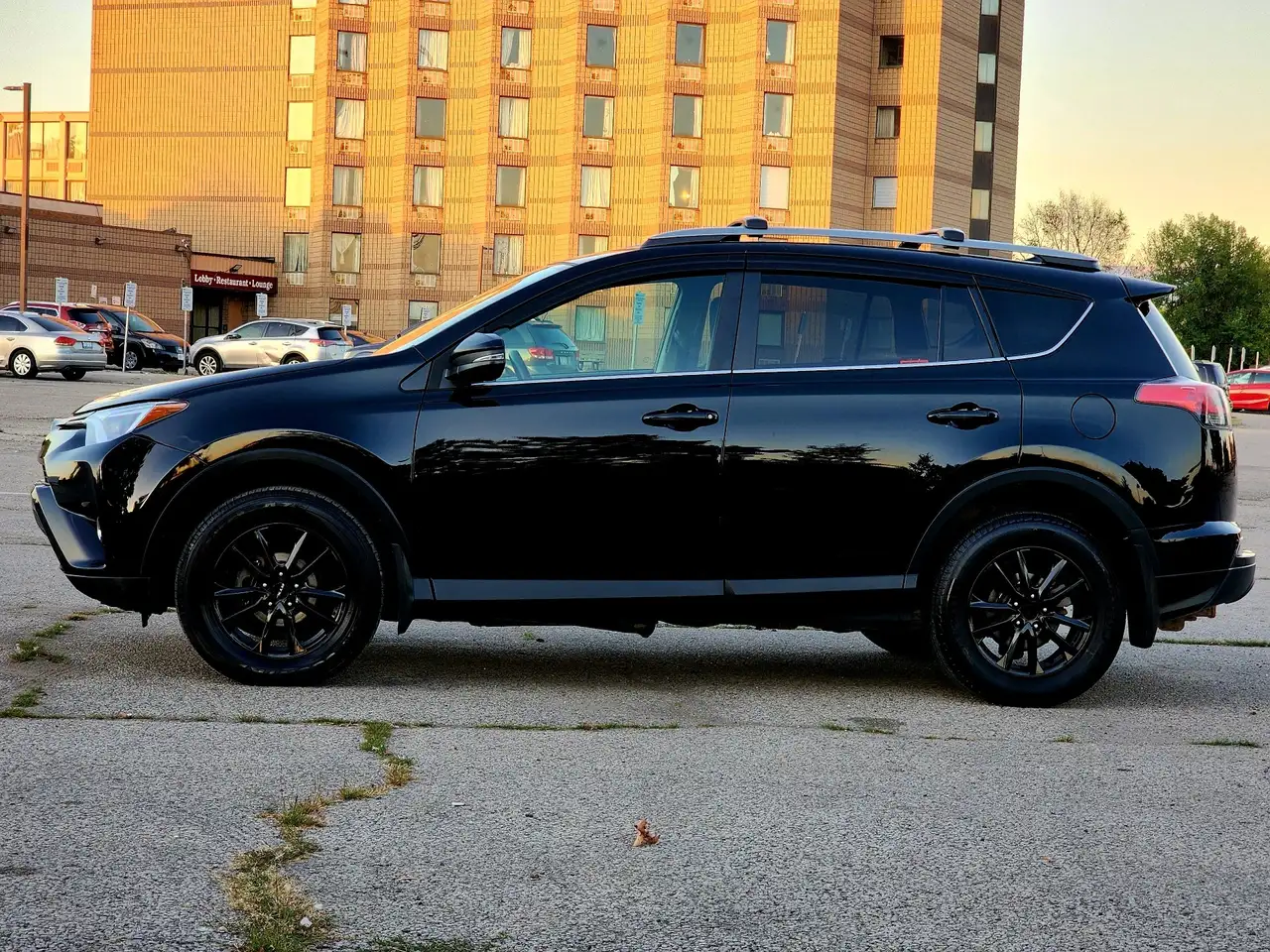 Toyota RAV 4 снимка Toyota RAV 4