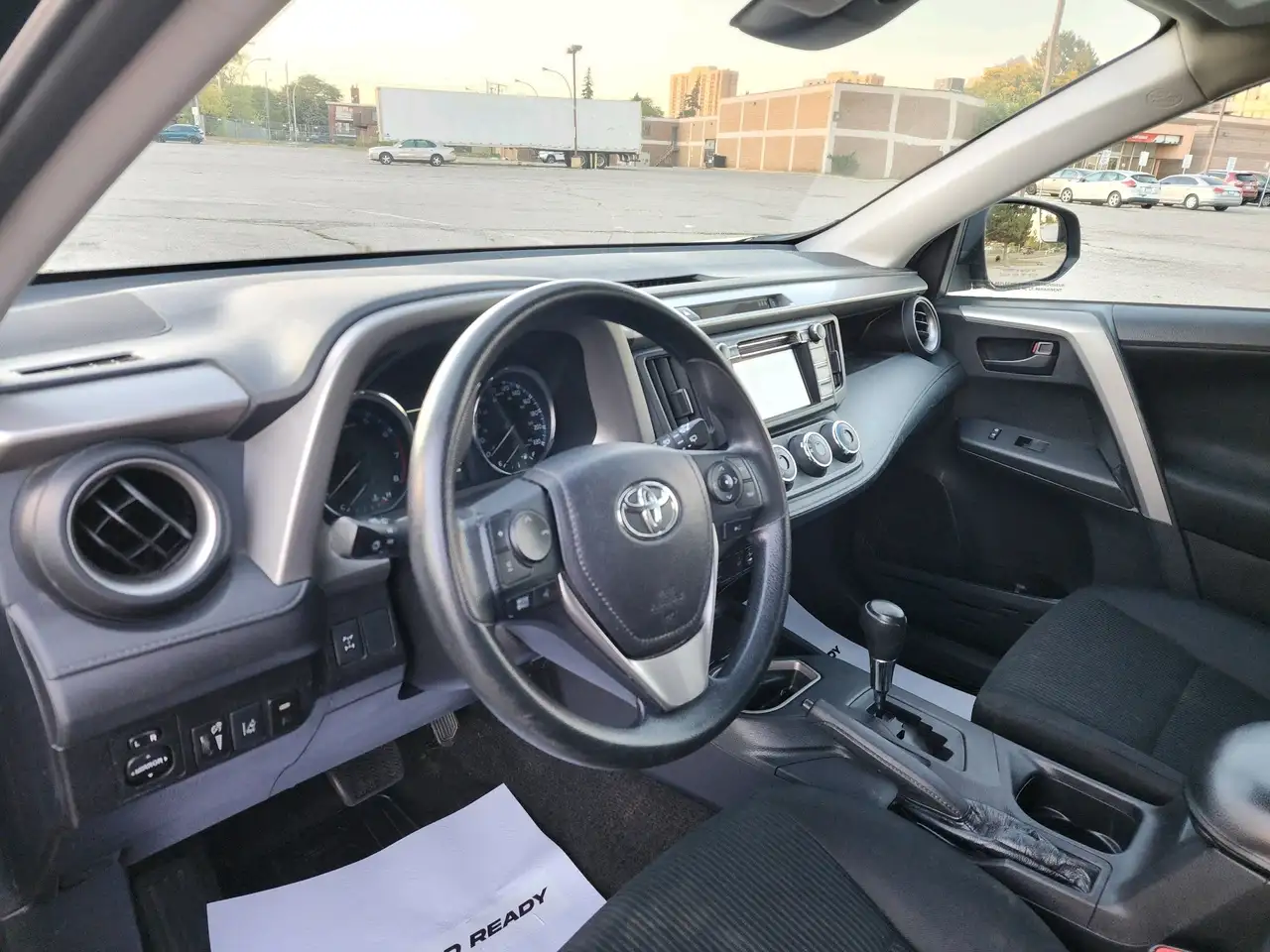 Toyota RAV 4 снимка Toyota RAV 4