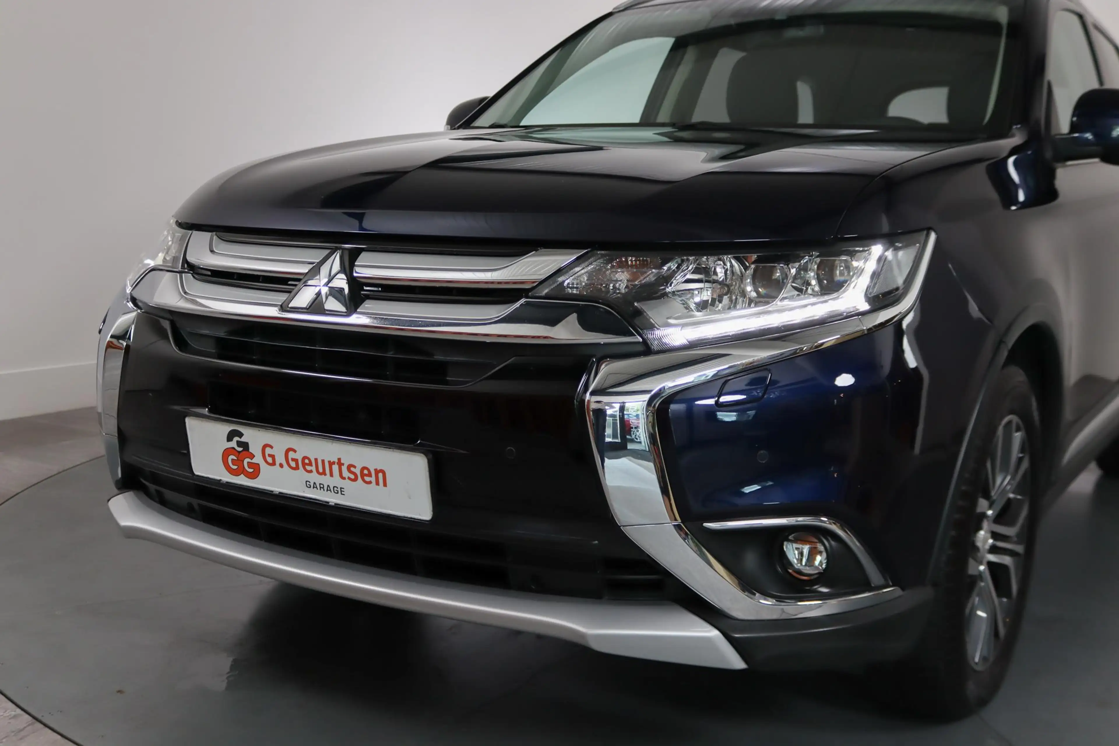 Mitsubishi Outlander 2.0 Executive Edition 7-Persoons Trekhaak, Alcanta — photo 8