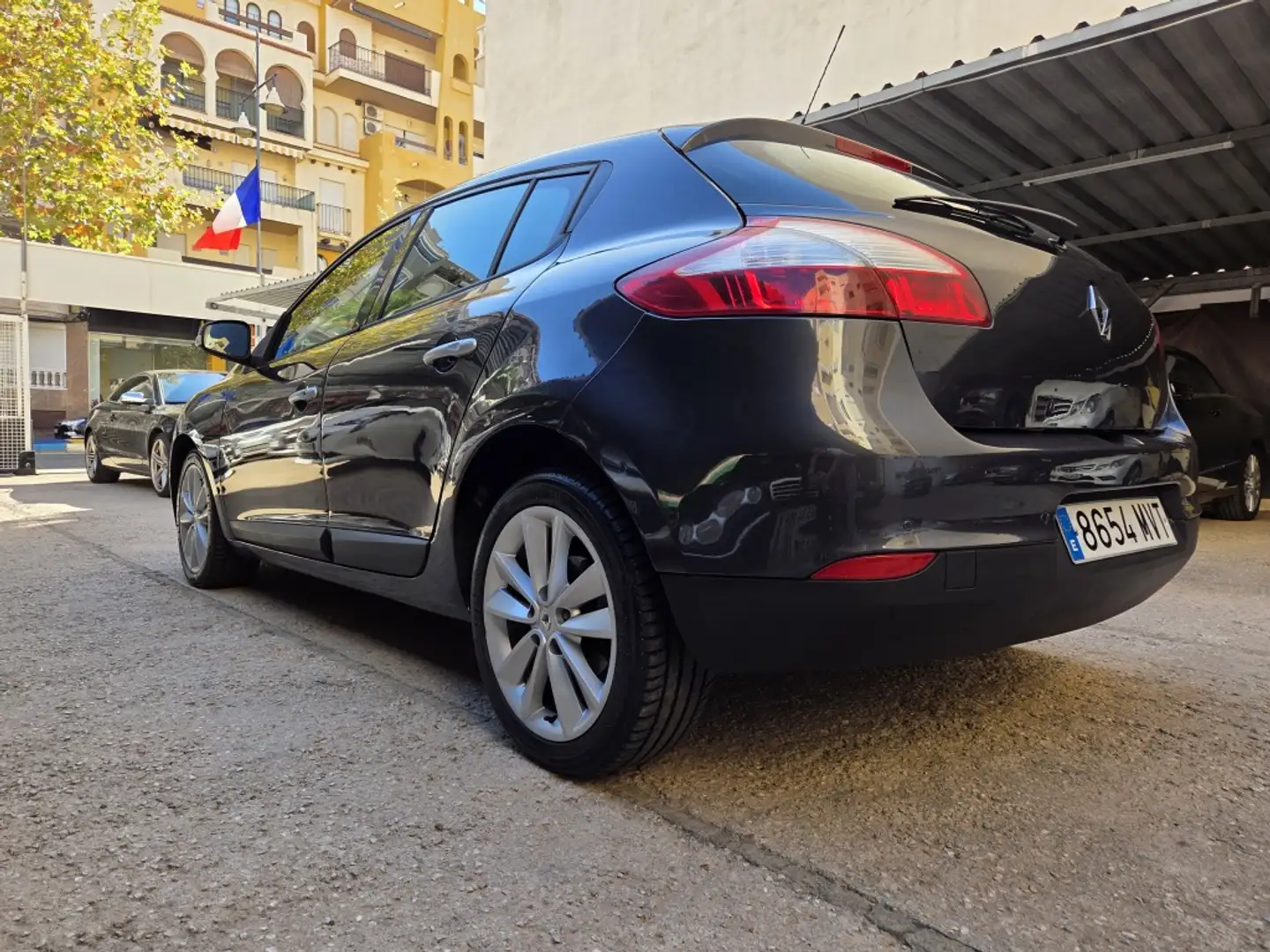 Renault Megane 1.5dCi Dynamique EDC 110 Gris - 2