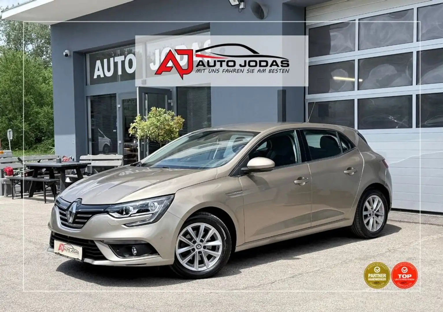 Renault Megane Mégane Bose dCi 110 EDC **Kamera/Navi/Totwinkel** Braun - 1