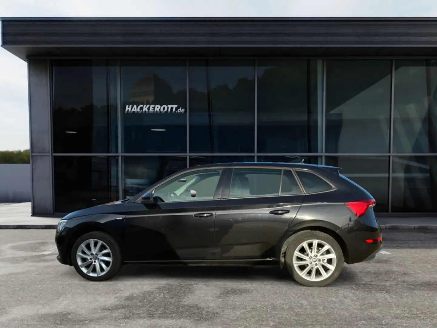 Skoda Scala Tour 1.0 TSI LED Rückfahrkamera Tempomat Szhzg Schwarz - 2