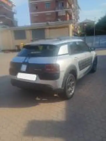 Citroen C4 Cactus view 5