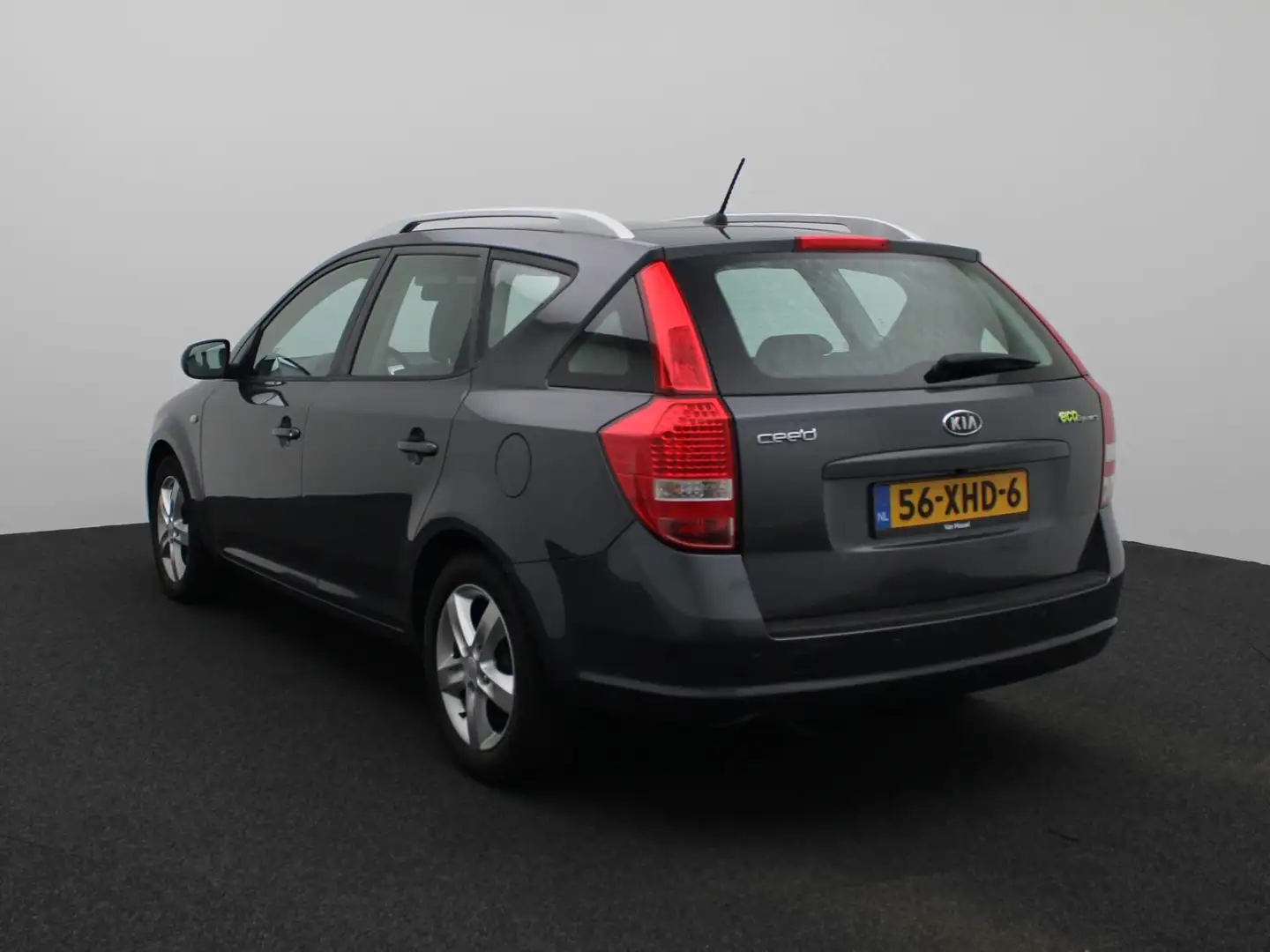 Kia Ceed / cee'd Sporty Wagon 1.4 CVVT Navigator Plus Pack | Achter Gris - 2