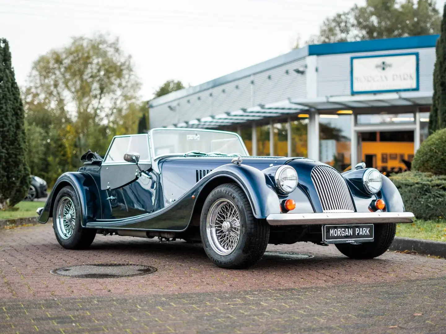 Morgan Roadster 3,7 L V6 *1 Hand* + Sonderlack + Azul - 1