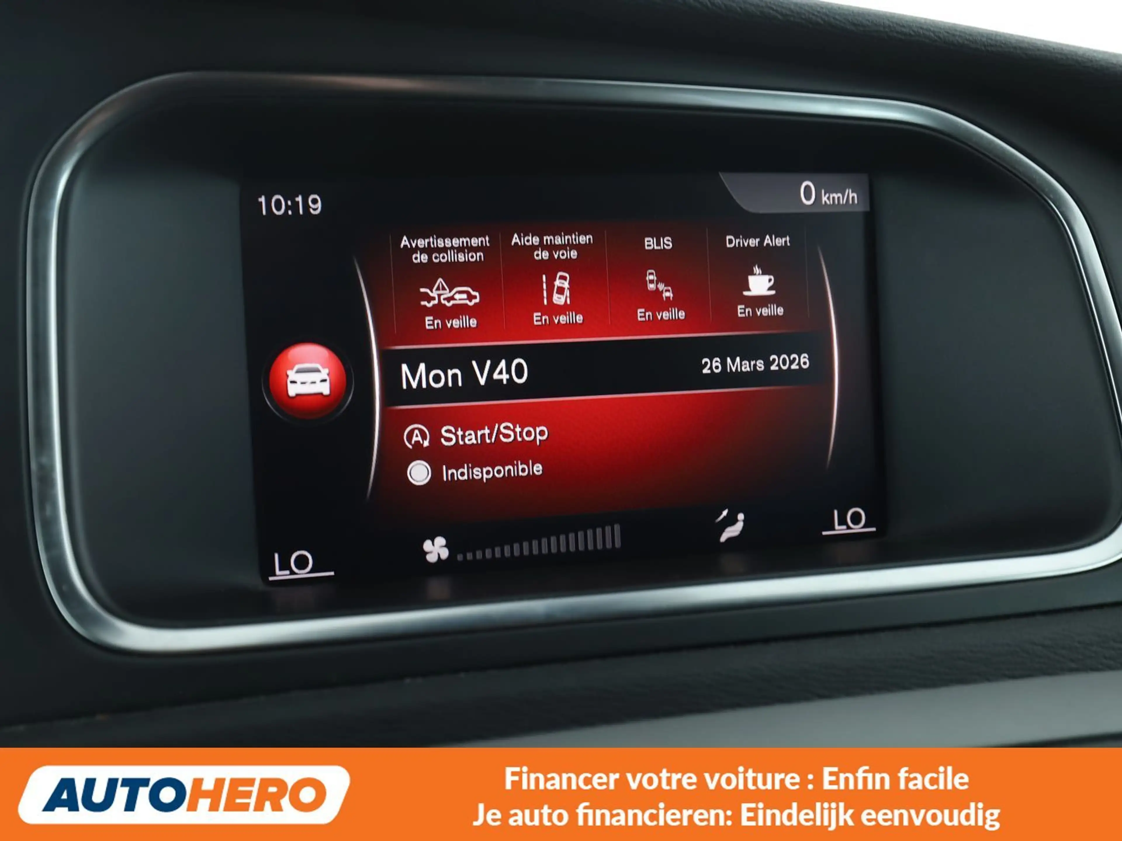 Volvo V40 Cross Country 2.0 D2 — photo 10