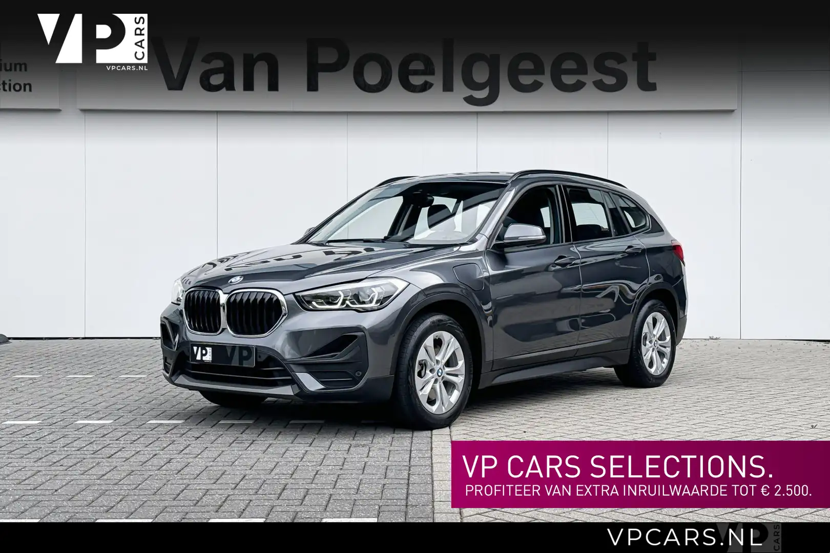 BMW X1 xDrive25e Head Up | Leder | Navigatie Plus | Selec Grijs - 1