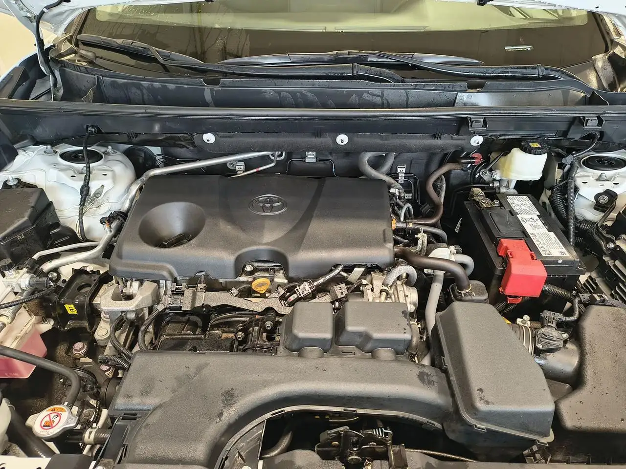 Toyota RAV 4 снимка Toyota RAV 4