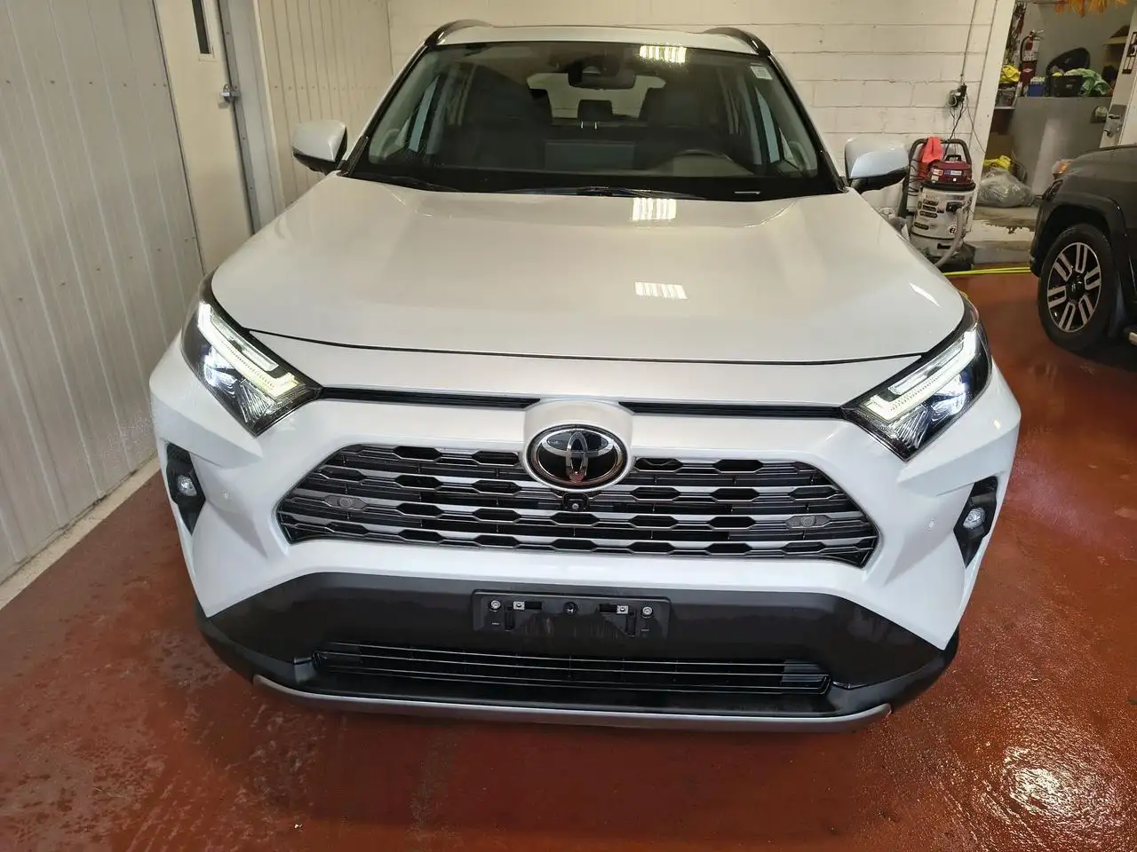 Toyota RAV 4 снимка Toyota RAV 4
