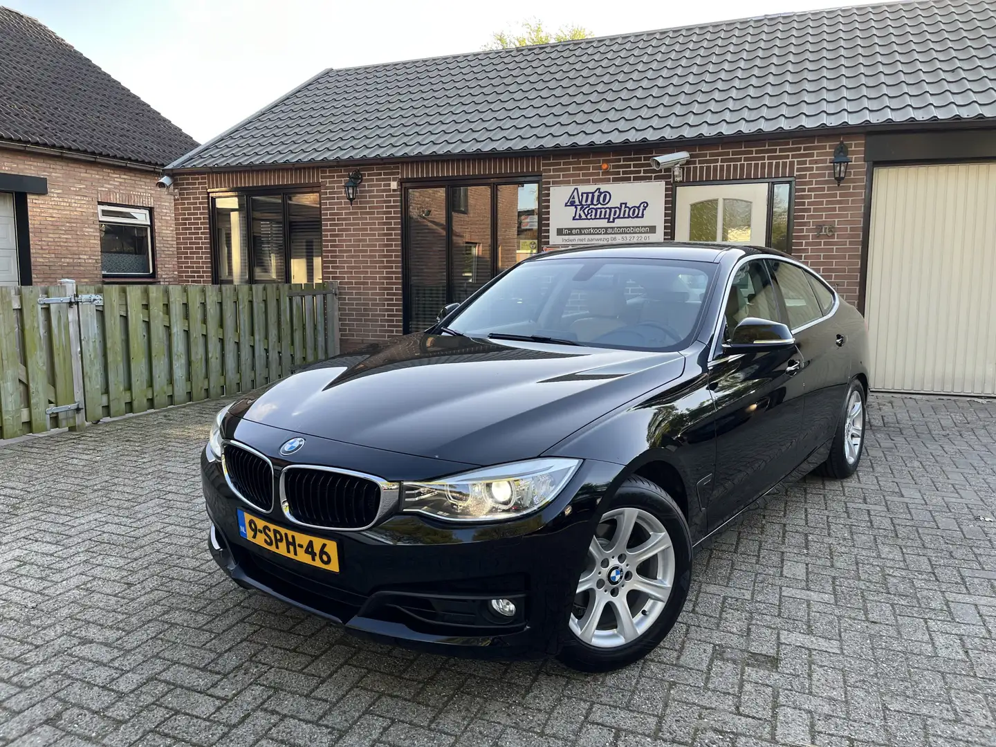 BMW 320 3-serie Gran Turismo 320i xDrive High Executive Le Schwarz - 1